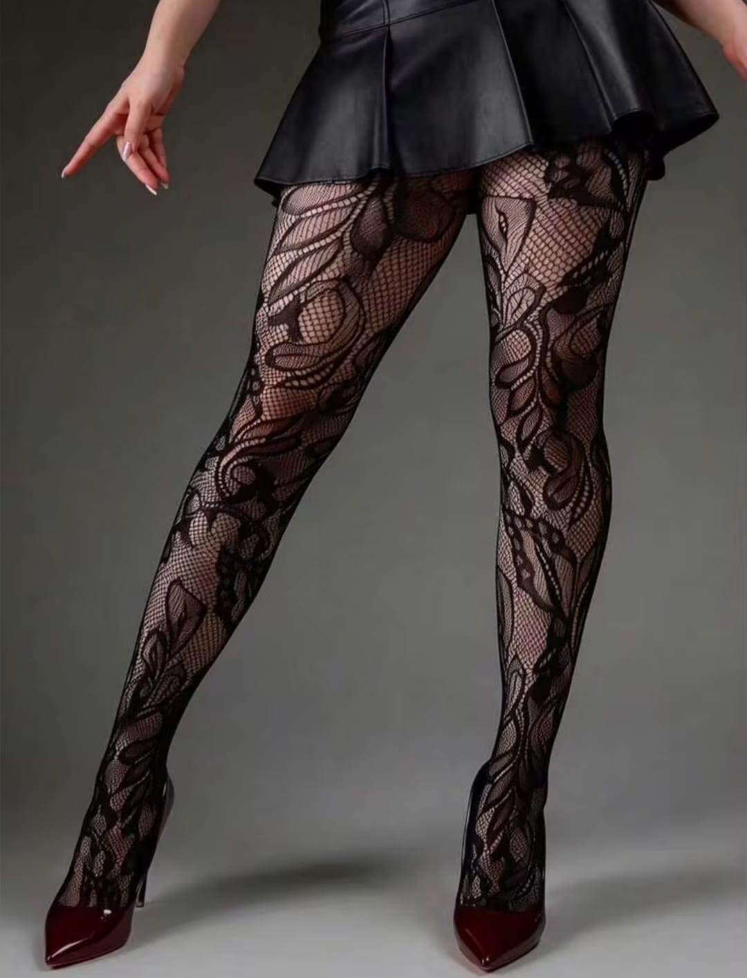 Women’s Black Floral Lace Fishnet Tights – Sheer Patterned Full-Length Fashion Stockings